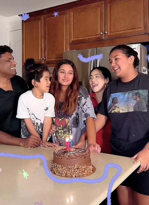 吃瓜网红结婚了吗视频,甜蜜瞬间引网友热议