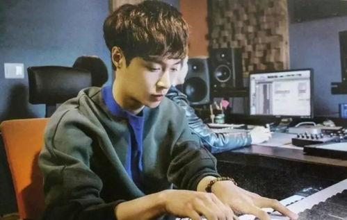 张艺兴吃瓜央视网