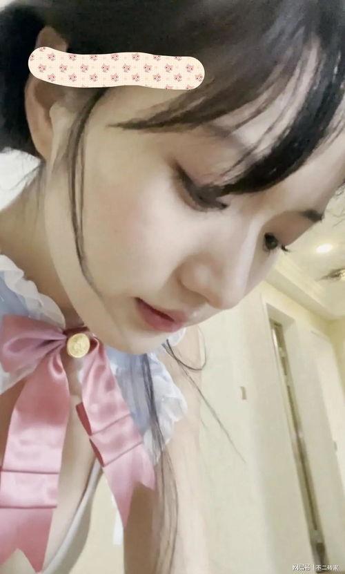 吃瓜网怀仁女网红视频,揭秘背后真相与争议