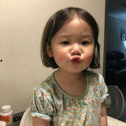 吃瓜网红小孩图片大全,吃瓜网红小孩萌态瞬间大盘点