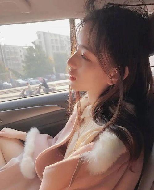 吃瓜网红头像女,揭秘吃瓜网红头像背后的故事