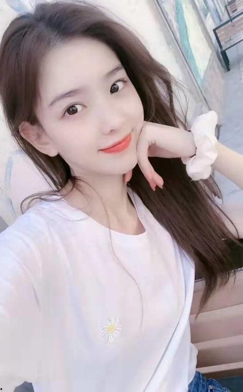 网红憨憨倩吃瓜视频,揭秘网红圈幕后故事