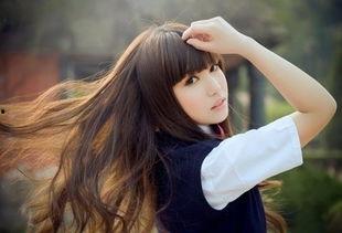 吃瓜网红黄色头发女孩,揭秘黄色头发女孩的时尚魅力  第3张