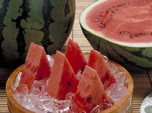 酒吧吃瓜网红叫什么来着,揭秘娱乐圈幕后风云  第2张